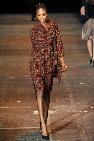 Look 9